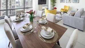 Dining - Phenomenal Burj Khalifa Views in This Lovely 2br! (Dubai)