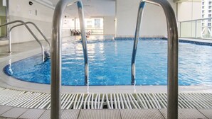 Luokittelematon kuva, 4 kautta 24, painike