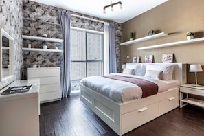 2 bedrooms, laptop workspace, iron/ironing board, WiFi