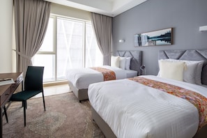 3 bedrooms, laptop workspace, iron/ironing board, WiFi