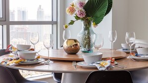 Dining - Stellar 2BR Apartment With Dazzling Views Of The Burj Khalifa (Dubai)
