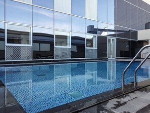 Outdoor pool - Stylish and Light Studio in Difc! (Dubai)