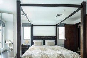 1 間臥室、筆電工作空間、熨斗/熨衣板、無線上網
