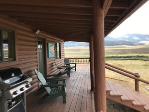 Terrace/patio - 4 Bedroom Home on 20 acres with private access to the Madison River. (Cameron)