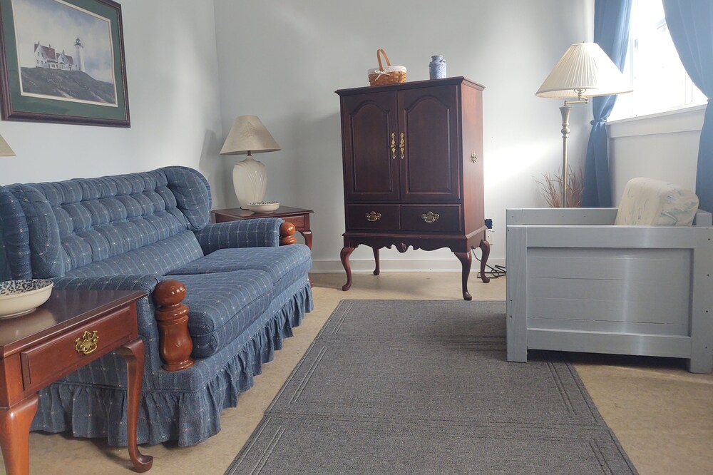 Perfect Cozy Vacation Rental on the Eastern Shore