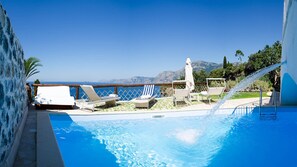 Outdoor pool - Villa Idris, a nice villa with pool in Praiano (Praiano)