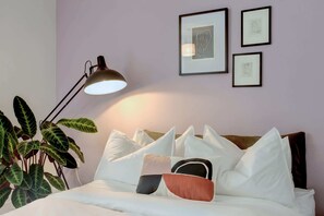 2 habitaciones, tabla de planchar con plancha, wifi y ropa de cama