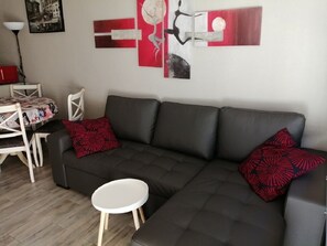 Smart TV - Casas Holiday - Los Balcones (Torrevieja)