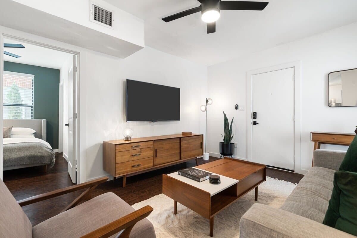 Abode | Montrose | 1-Bedroom