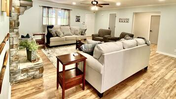 Televisor i llar de foc