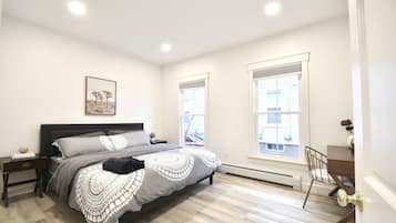 2 Schlafzimmer, Schreibtisch, kostenloses WLAN, BettwÀsche