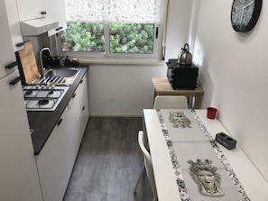 Apartment, 1 Bedroom | Private kitchen