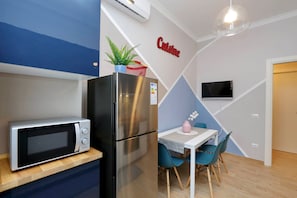 Family Apartment, 3 Bedrooms (The Place to Be) | Private kitchen