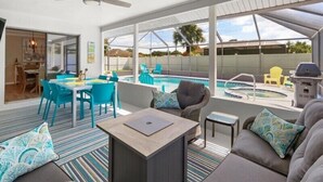 Unclassified image, 4 of 28, button - Turquoise Turtle - pool and spa, beautifully furnished (Englewood)