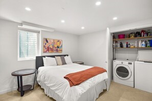 Room - Downtown Aspen Townhome—Minutes to Gondola/Art Museum (Aspen)