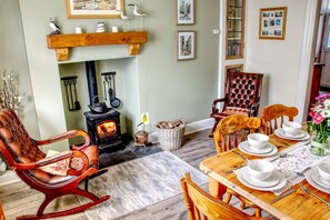 Dining - Cosy Cottage in Flamborough (Flamborough)
