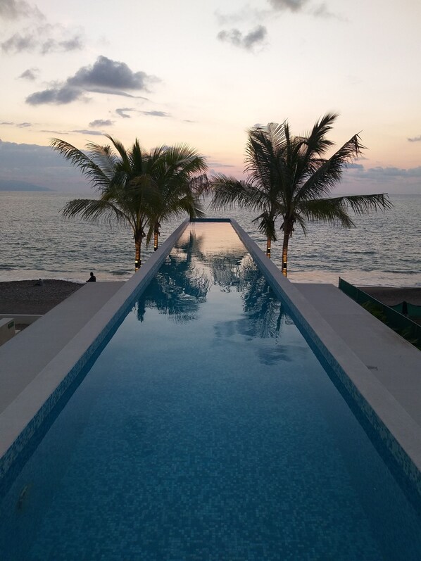 Alberca al aire libre 