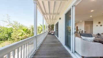 House, Multiple Beds (3 4 Tim e) | Balcony