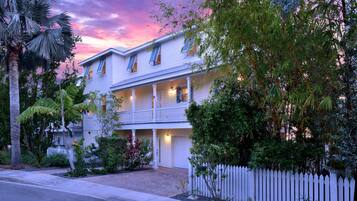 House, Multiple Beds (3 4 Tim e) | Exterior