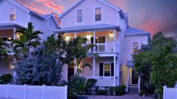 House, Multiple Beds (Captains Daughter) | Exterior