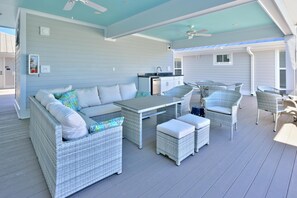 콘도, 침대(여러 개), 베이 전망 (Bayview South 801 Eisenhower Dr. #6) | 외관