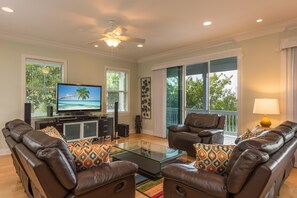 Rumah, Beberapa Tempat Tidur (Paris Mango) | Ruang keluarga