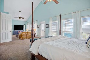 5 bedrooms, WiFi - SeaNutt (Crystal Beach)