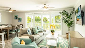 Condo, nhiều giường (Upper Sunset North) | Phòng khách