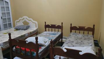 5 bedrooms, iron/ironing board, free WiFi, wheelchair access