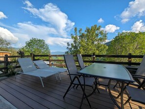 Outdoor dining - Casa Nenella (Paesana)
