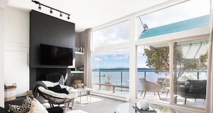 Stunning 2 Bedroom Oceanfront Condo w/ Heated Pool