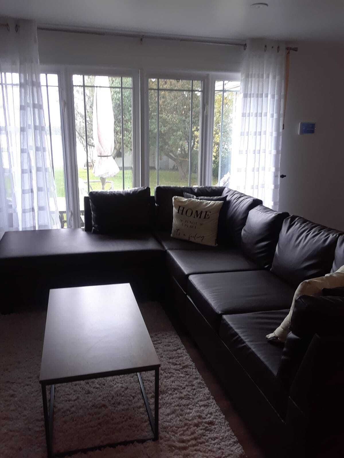 Waterfront Cottage on Lake Scugog by Kawartha Lakes, Little Britain