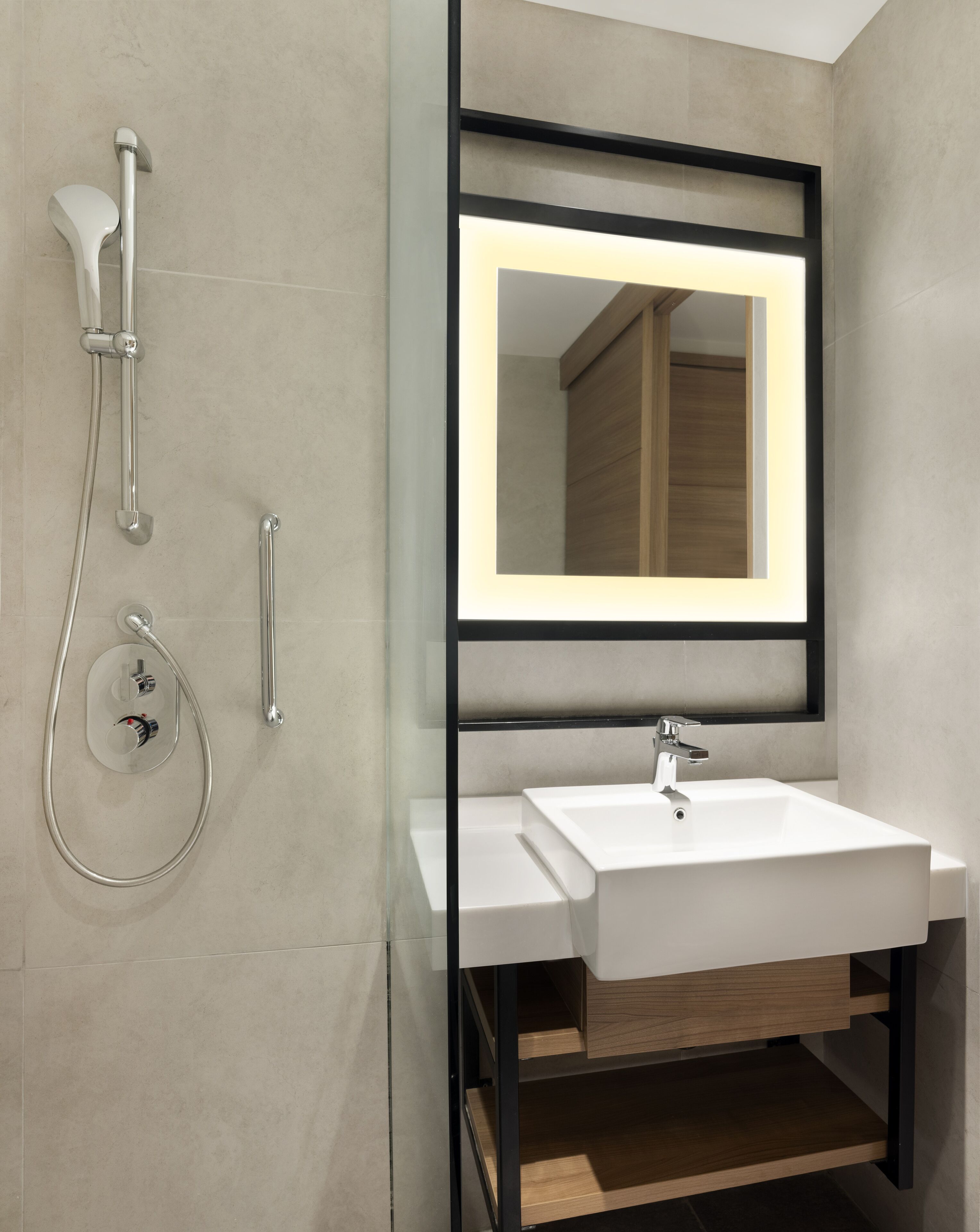 Foto - Hilton Garden Inn Jakarta Taman Palem