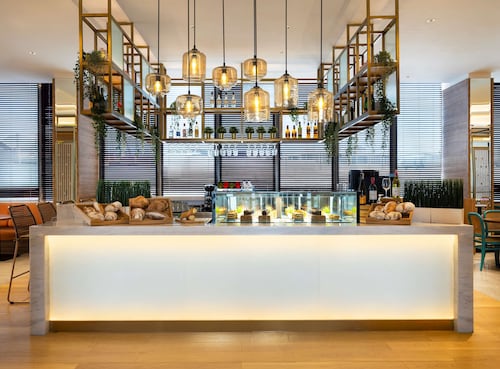 Hilton Garden Inn Jakarta Taman Palem