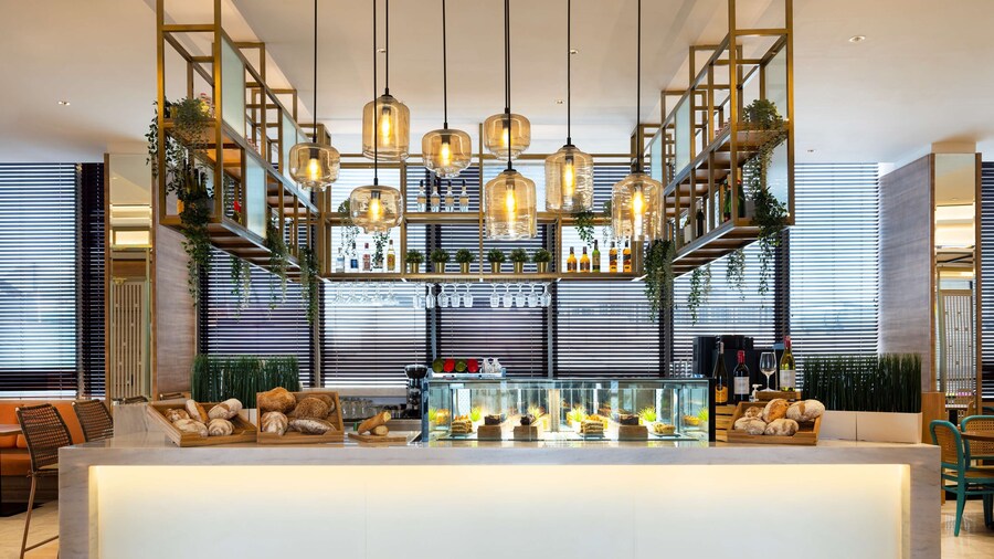 Hilton Garden Inn Jakarta Taman Palem