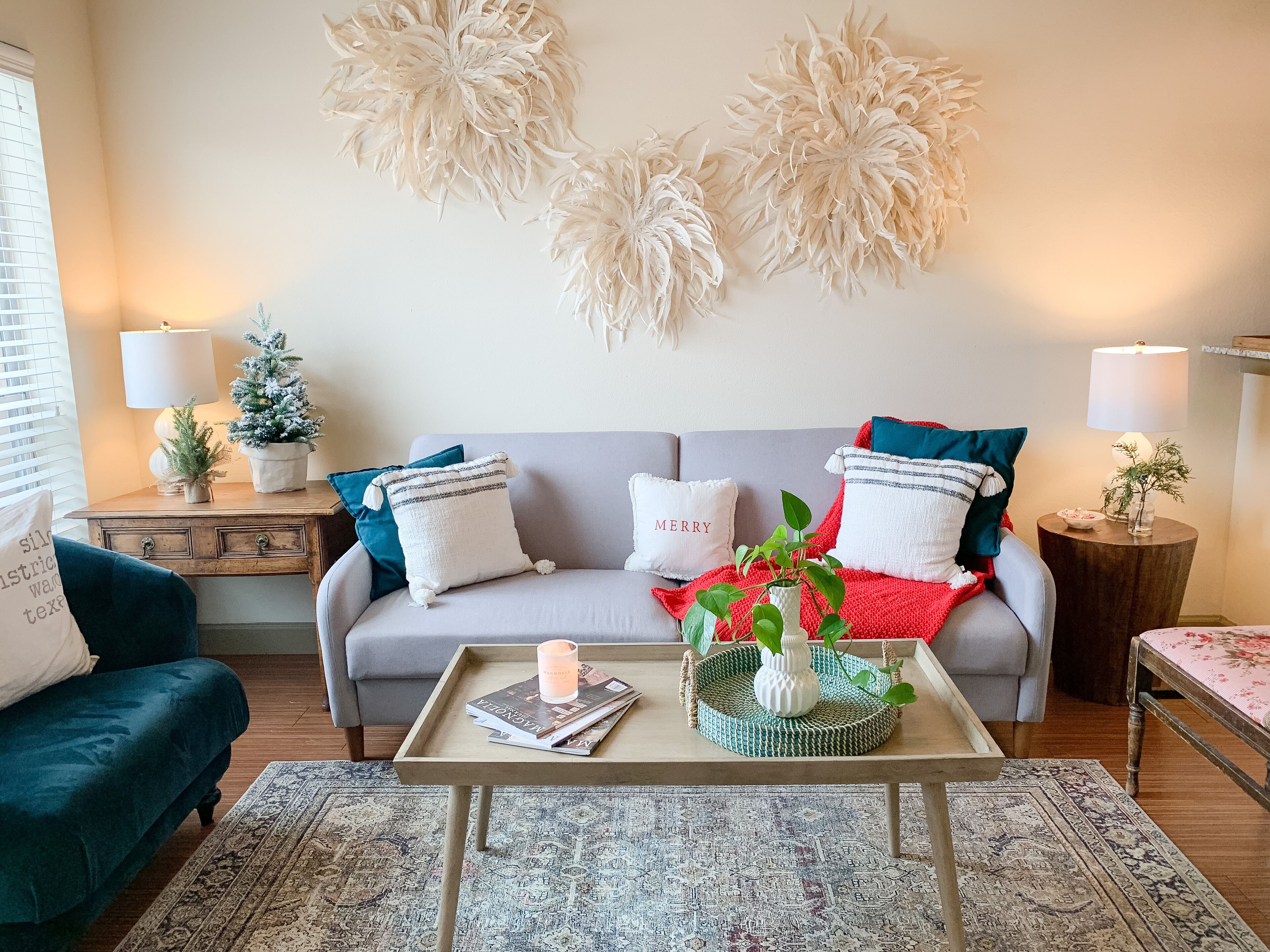 Walk to Magnolia Market, Eateries & Shopping