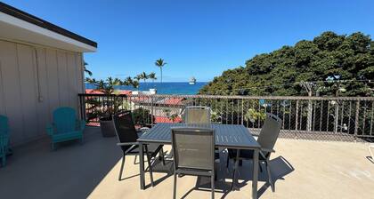 Heart of Kona Ocean View Condo w/ Pool, Oversized Lanai,