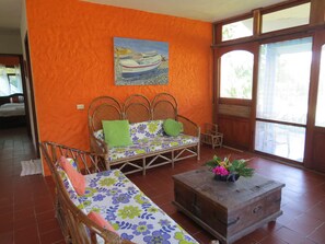 Grand Cabin | Living area | LED TV