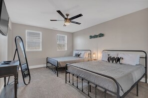 2 bedrooms, iron/ironing board, Internet, bed sheets