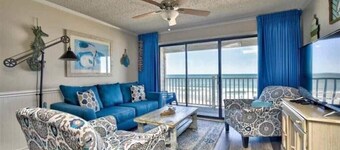 Beachfront Oceanside Condo. Incredible view: Channel Marker 