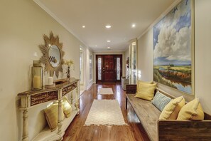 Interior - Sea Pines home overlooking the Harbour Town golf course, surrounded by lagoon (Hilton Head Island)