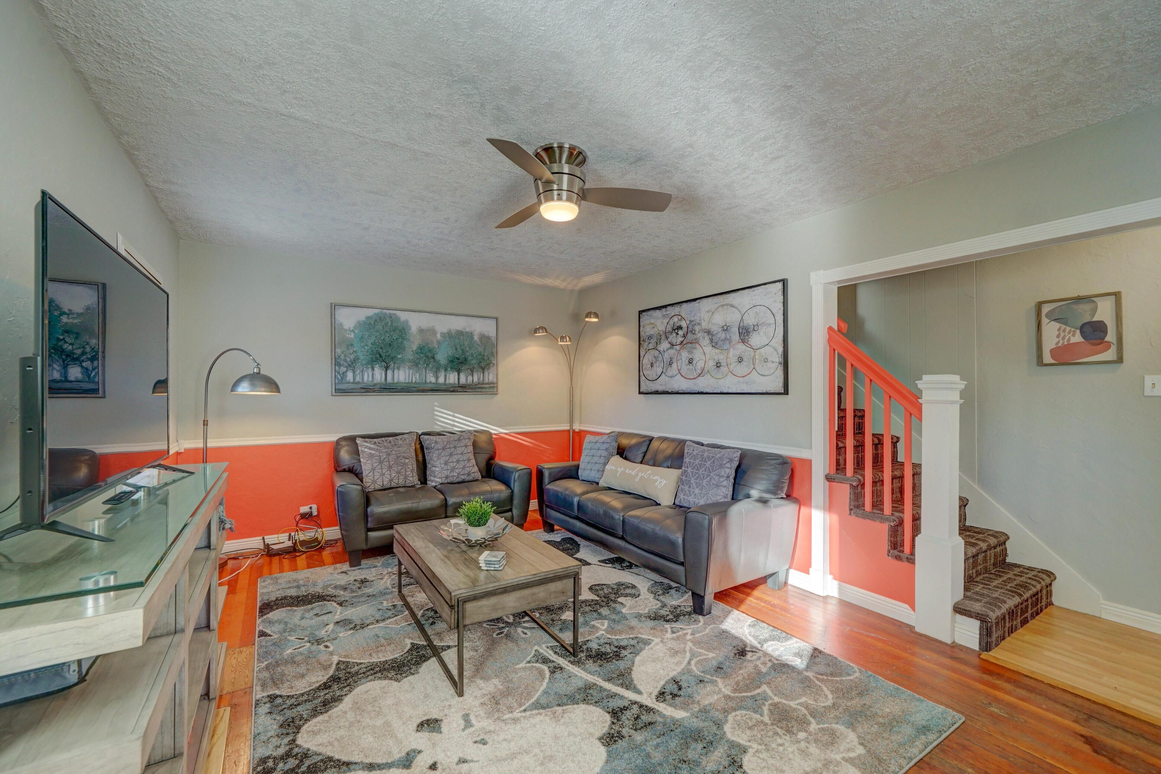 Cloverleaf - Hot Tub and Deck. Pet Friendly and minutes to Ski Cooper!