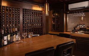 Bar (en el alojamiento)