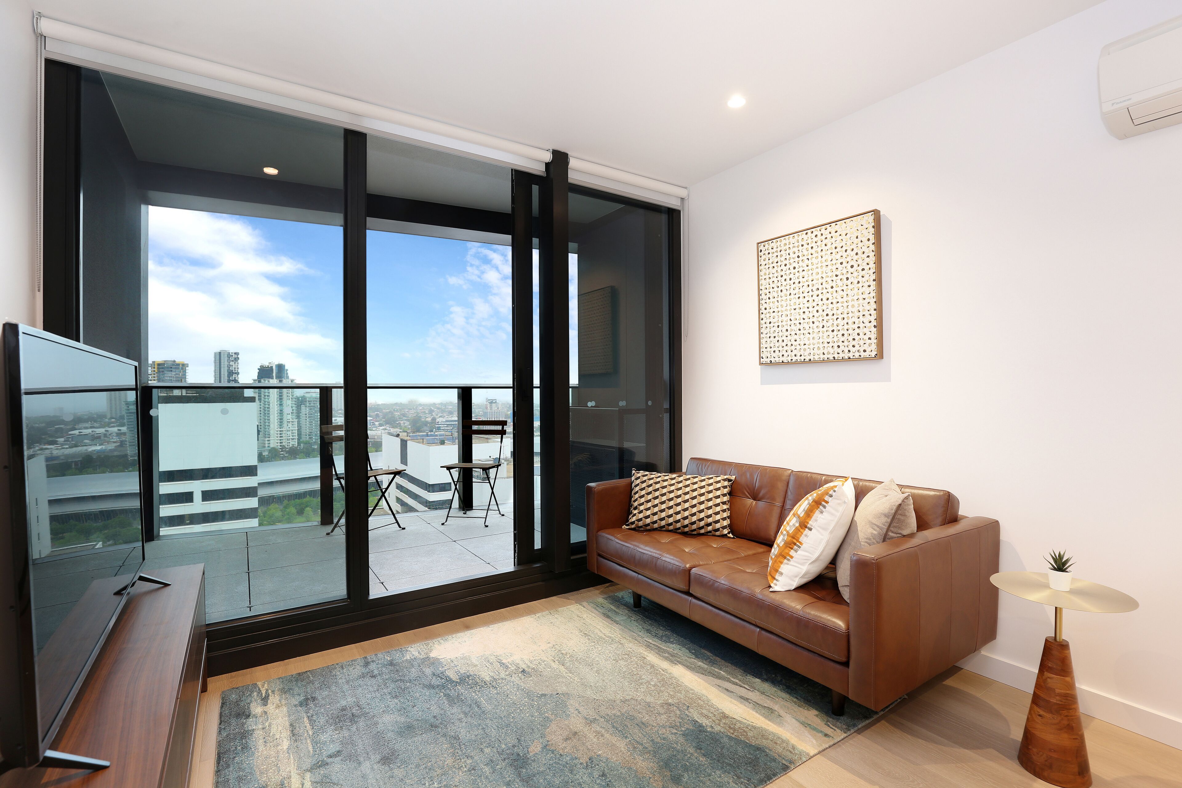 Orange Stay At Melbourne Quarter — image 10