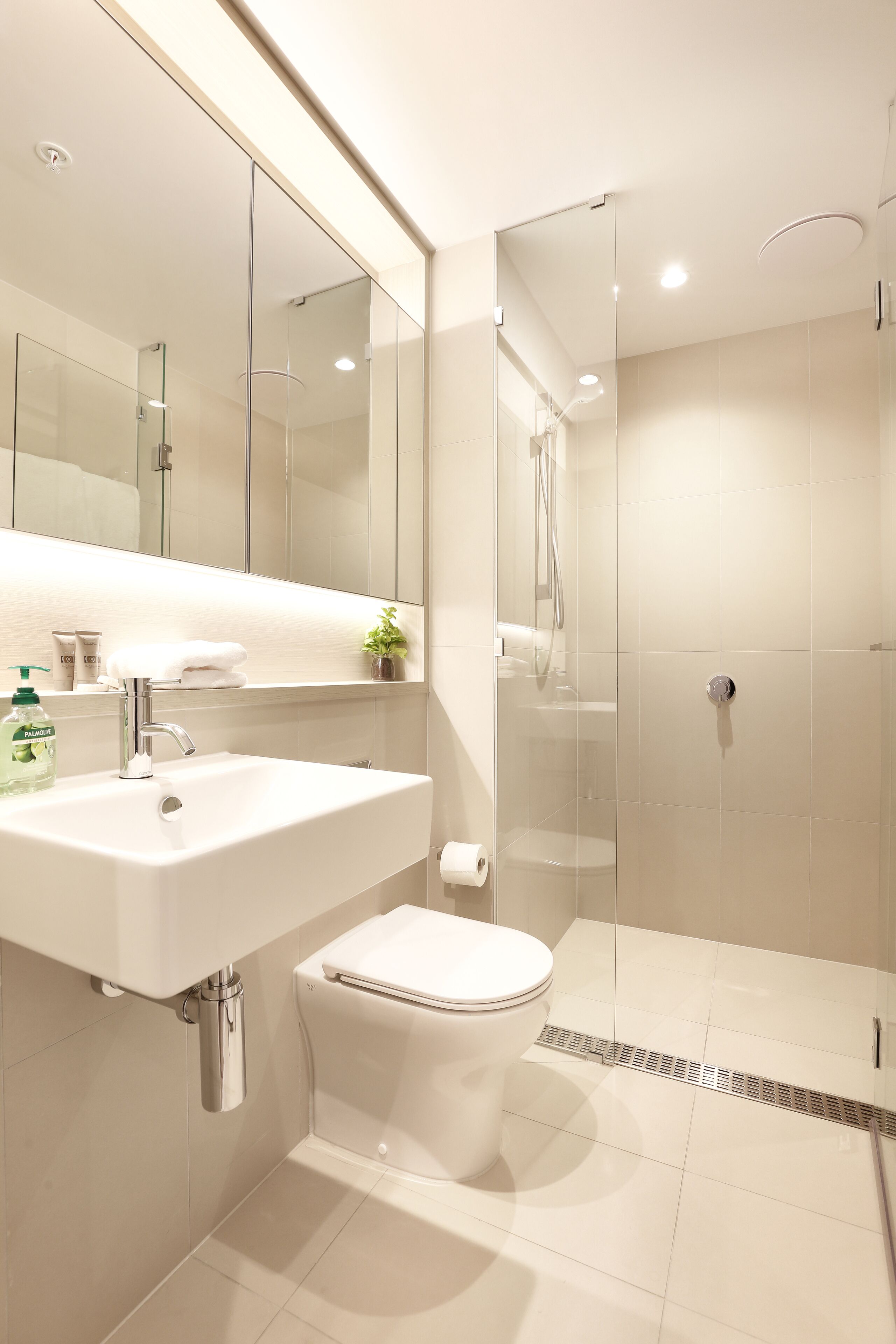 Orange Stay At Melbourne Quarter — image 18