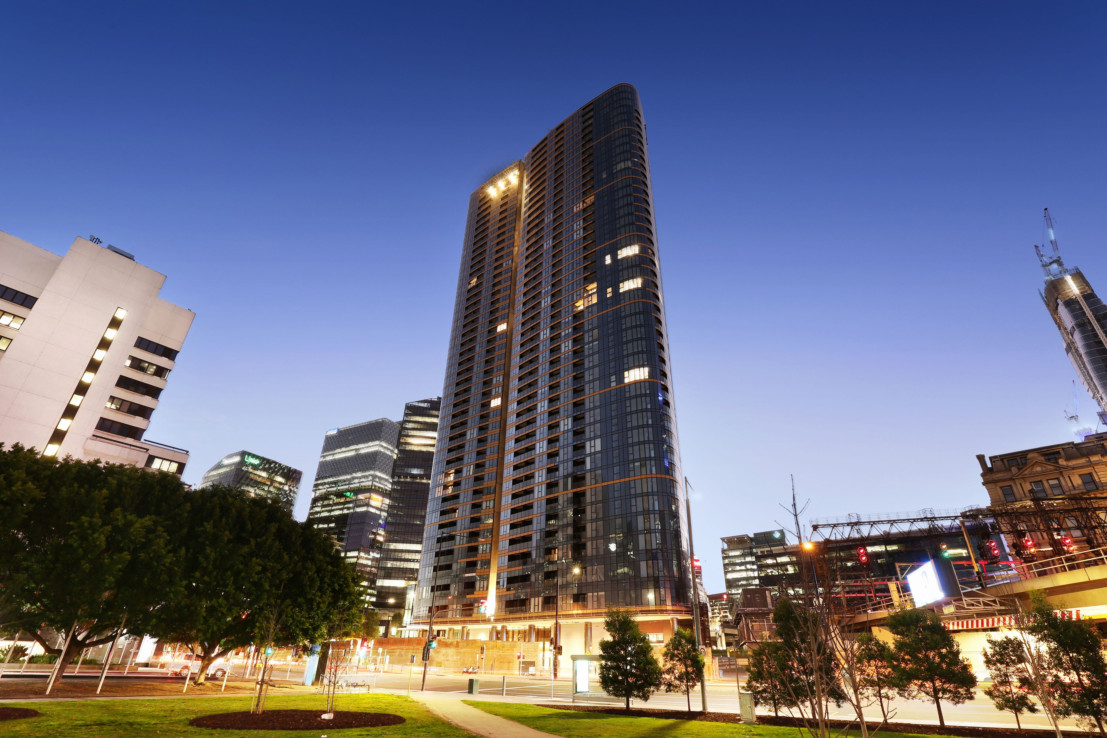 Orange Stay At Melbourne Quarter — image 23