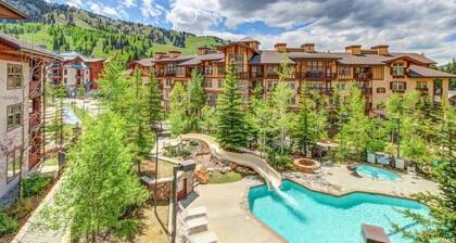 Newly updated Solitude Resort Village Ski in and Ski out Condo!!