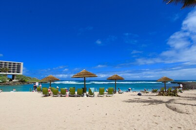 North Shore Barefoot Hideaway -- come relax with us!