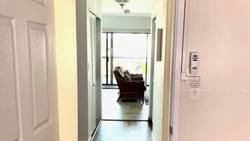 2 chambres, fer et planche à repasser, Wi-Fi gratuit, draps fournis