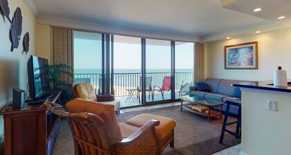 Sea Colony Ocean 7th floor condo w/ free WiFi, shared sauna, and pool